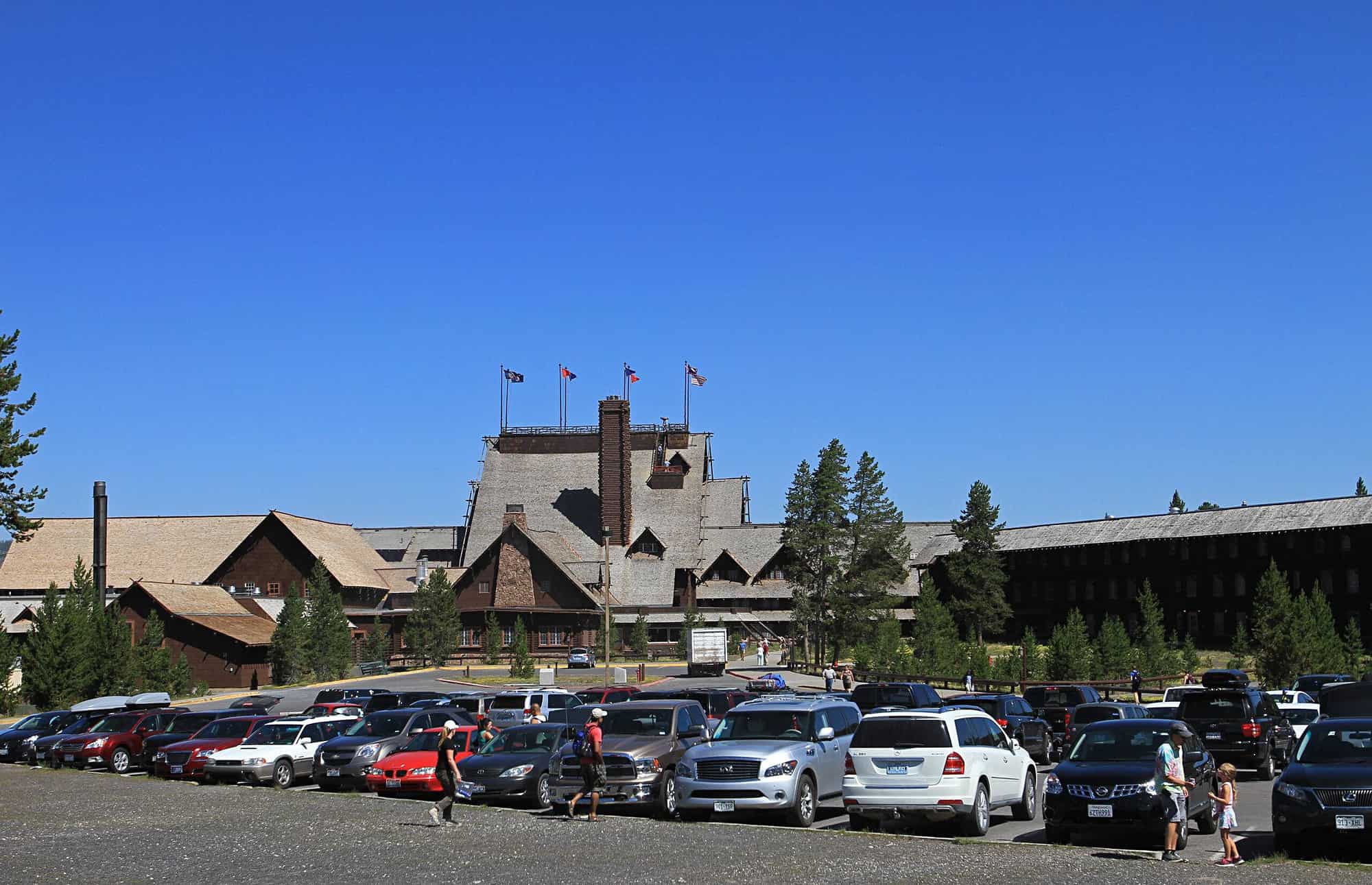 Old Faithful Inn Yellowstone