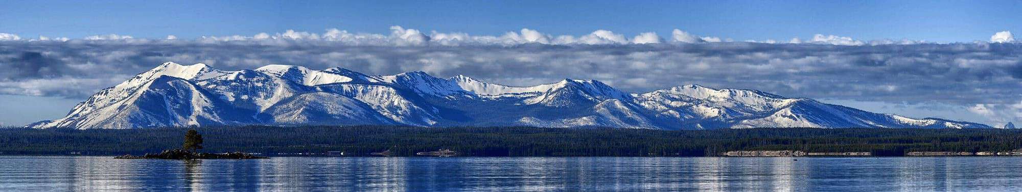 Yellowstone Lake Mountains