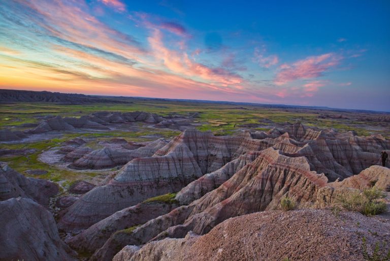 7 Most Iconic Badlands Scenic Overlooks
