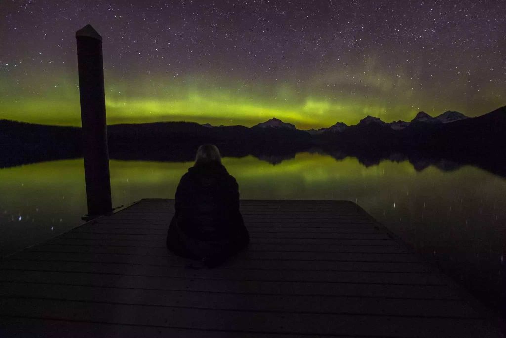 watch the northern lights in glacier